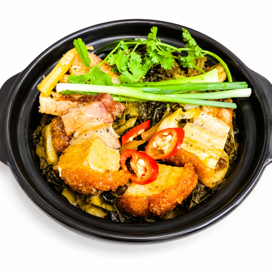 Heo quay kho cải chua