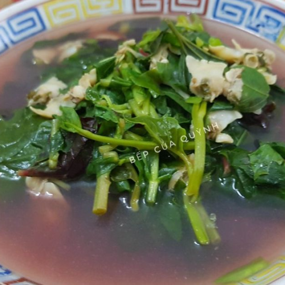 Canh rau dền nấu nghêu 