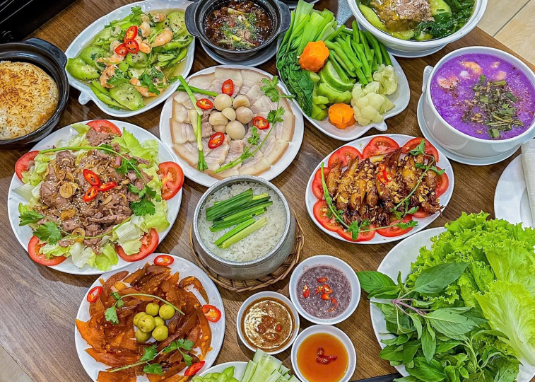Hãy đến Cơm Quê Tôi